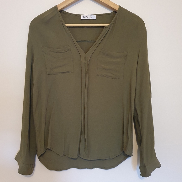 Tops - Khaki green blouse